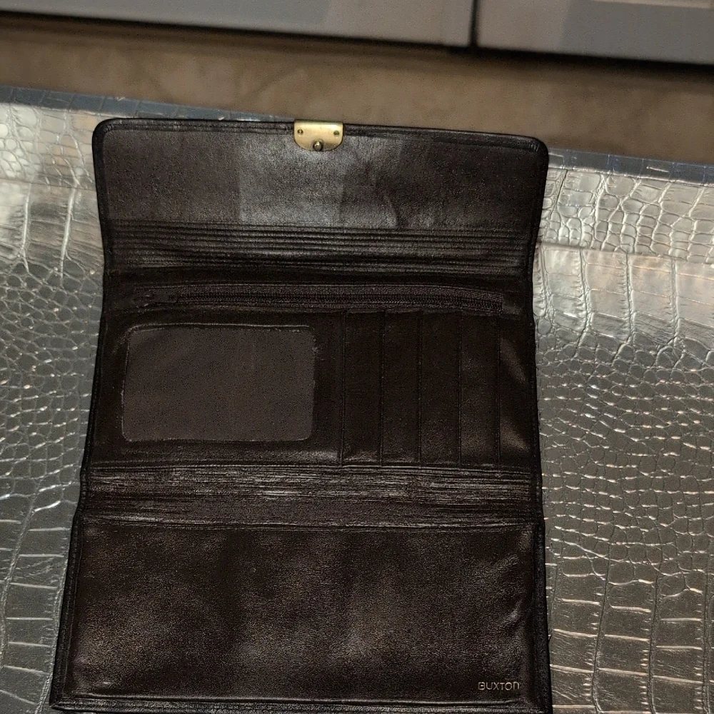 Brown Buxton Wallet With Kisslock Coin Compartment